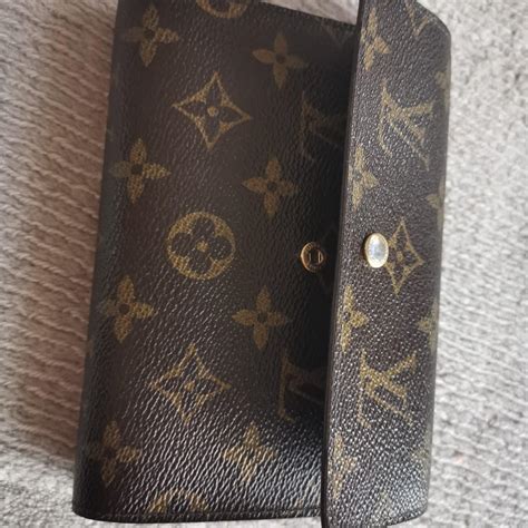 depop portafoglio louis vuitton|Louis Vuitton .